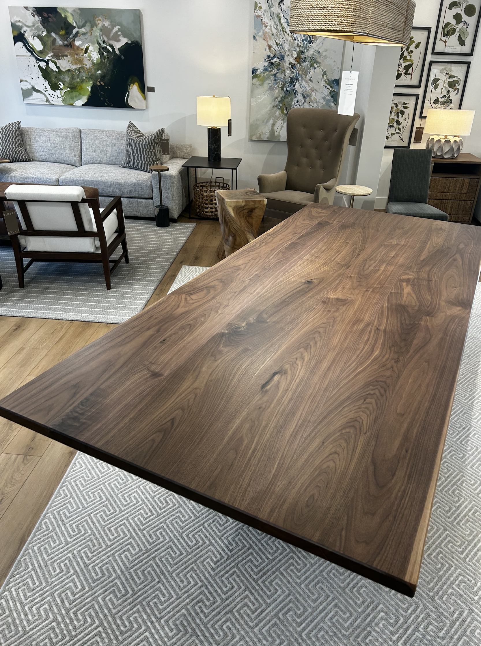 Vera Dining Table