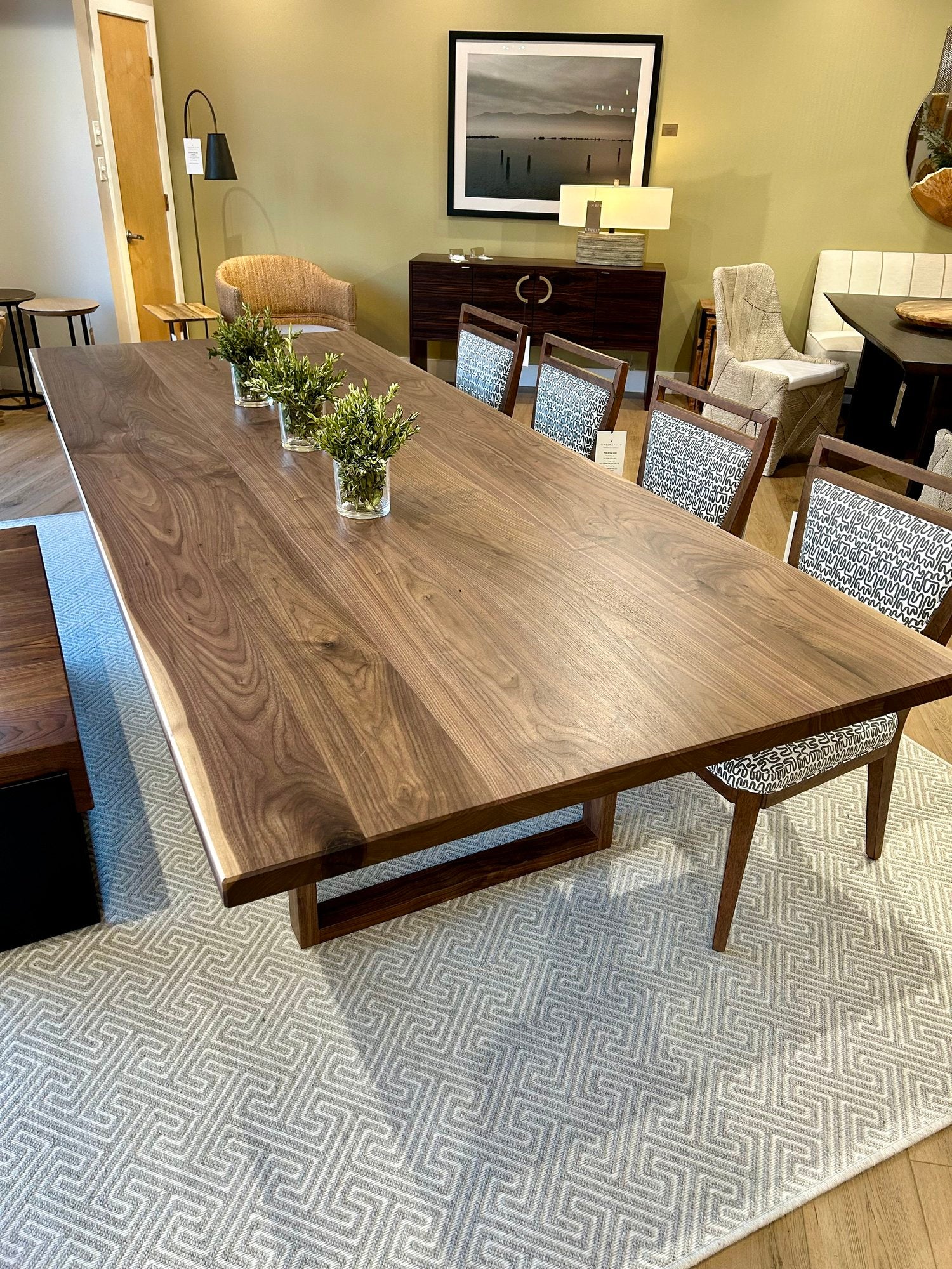 Evelyn Dining Table