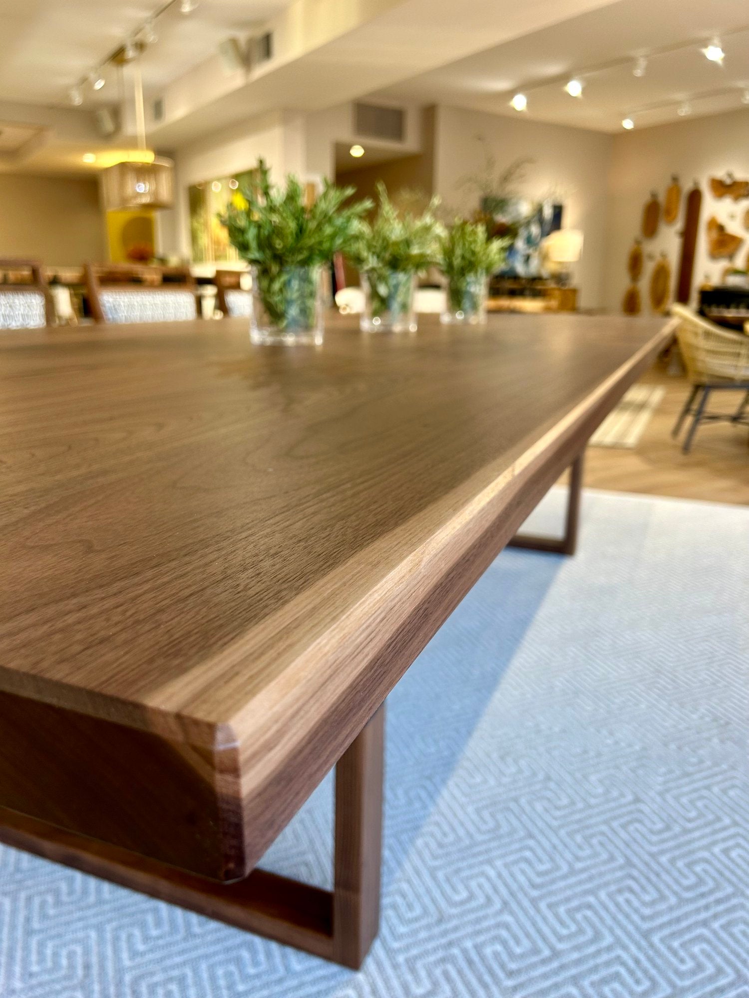 Evelyn Dining Table