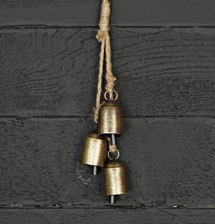 Swiss Cowbell Cluster in Brushed Gold